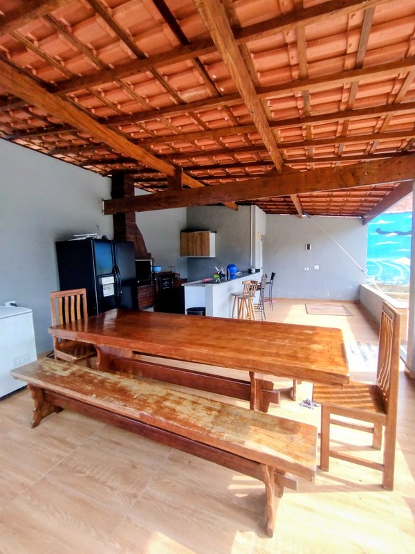 Chácara com piscina próximo à Igaratá  Igaratá - 