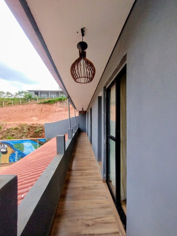 Chácara com piscina próximo à Igaratá  Igaratá - 