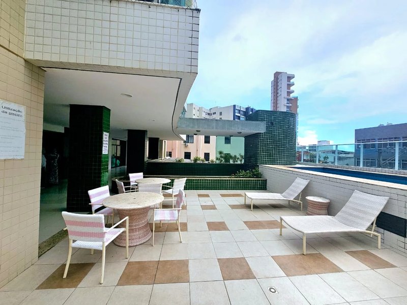 APARTAMENTO MOBILIADO VISTA MAR 2 QUARTO SUÍTE VARANDA PISCINA GARAGEM À VENDA NA BARRA! Rua Engenheiro Milton Oliveira Salvador - 