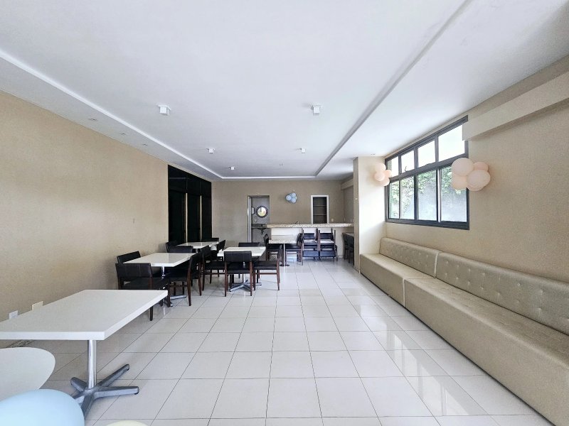 APARTAMENTO MOBILIADO VISTA MAR 2 QUARTO SUÍTE VARANDA PISCINA GARAGEM À VENDA NA BARRA! Rua Engenheiro Milton Oliveira Salvador - 