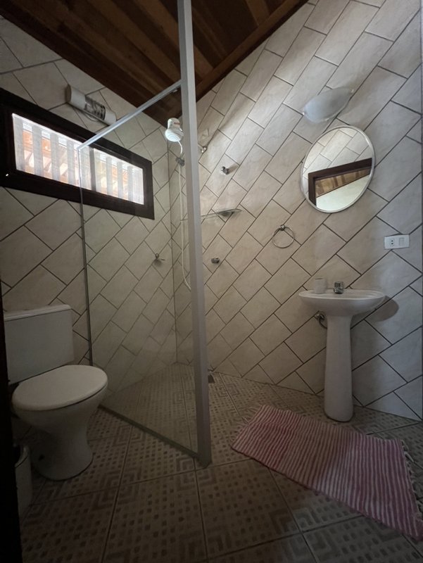 VENDE-SE CASA 4 QUARTOS - 220M2 - EXCELENTE OPORTUNIDADE DE TER SUA CASA EM ILHABELA!! Rua Projetada  Ilhabela - 