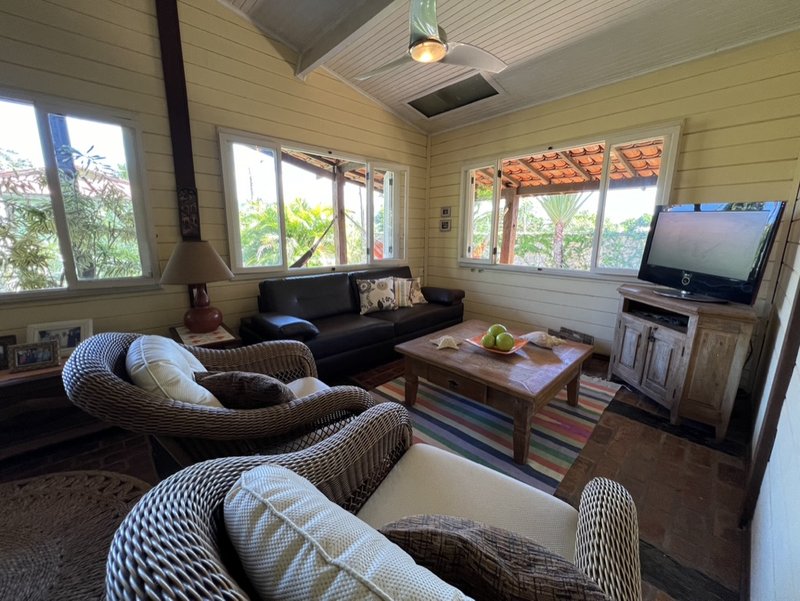 VENDE-SE CASA 4 QUARTOS - 220M2 - EXCELENTE OPORTUNIDADE DE TER SUA CASA EM ILHABELA!! Rua Projetada  Ilhabela - 