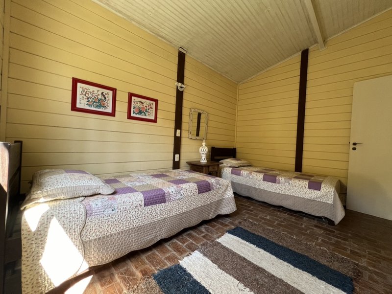 VENDE-SE CASA 4 QUARTOS - 220M2 - EXCELENTE OPORTUNIDADE DE TER SUA CASA EM ILHABELA!! Rua Projetada  Ilhabela - 