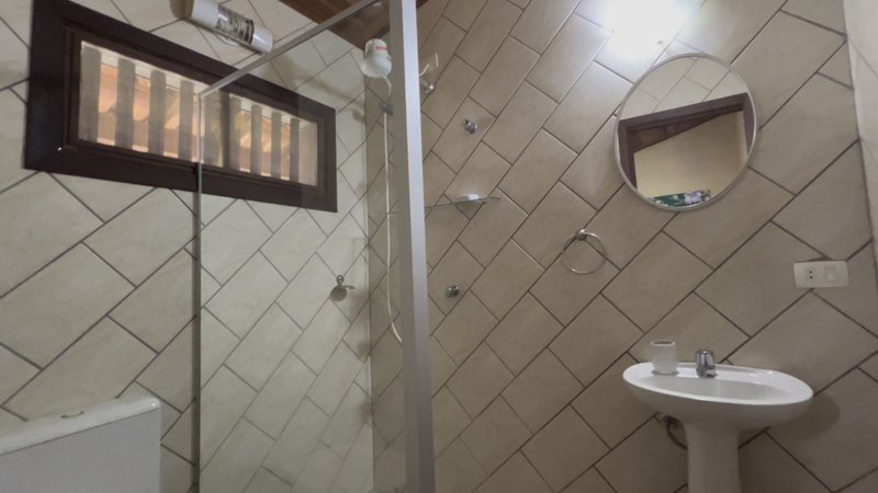 VENDE-SE CASA 4 QUARTOS - 220M2 - EXCELENTE OPORTUNIDADE DE TER SUA CASA EM ILHABELA!! Rua Projetada  Ilhabela - 