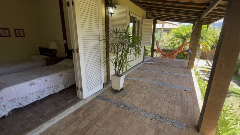 VENDE-SE CASA 4 QUARTOS - 220M2 - EXCELENTE OPORTUNIDADE DE TER SUA CASA EM ILHABELA!! Rua Projetada  Ilhabela - 