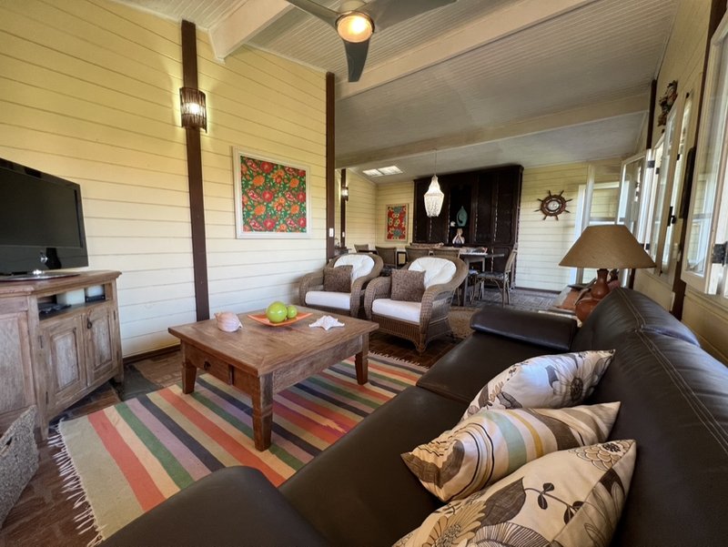 VENDE-SE CASA 4 QUARTOS - 220M2 - EXCELENTE OPORTUNIDADE DE TER SUA CASA EM ILHABELA!! Rua Projetada  Ilhabela - 