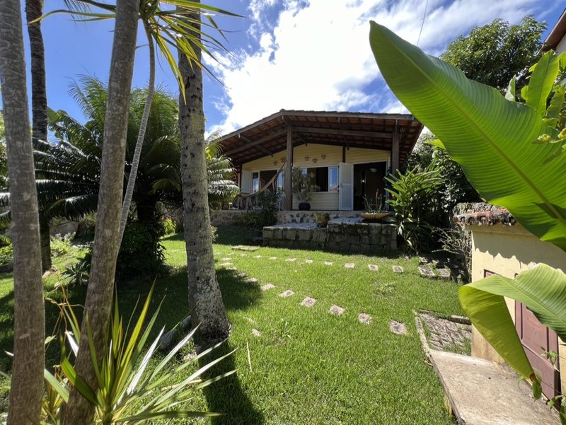 VENDE-SE CASA 4 QUARTOS - 220M2 - EXCELENTE OPORTUNIDADE DE TER SUA CASA EM ILHABELA!! Rua Projetada  Ilhabela - 