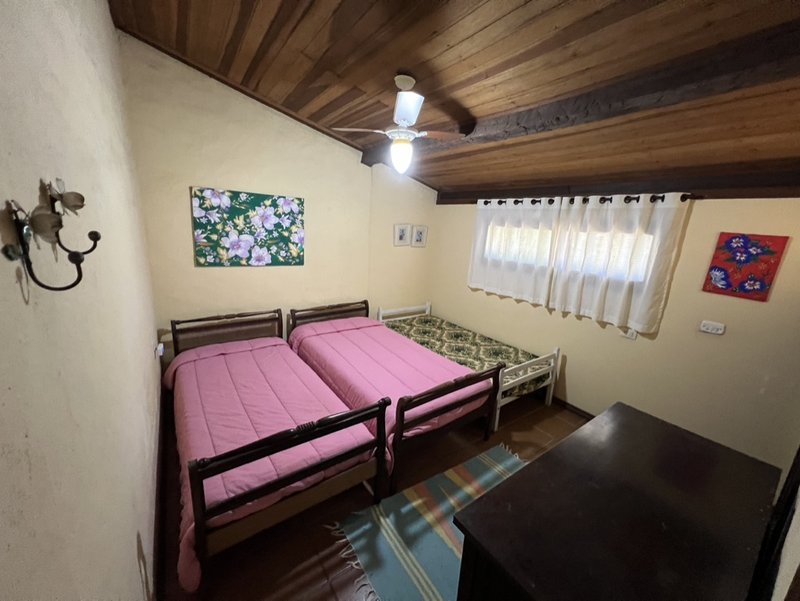 VENDE-SE CASA 4 QUARTOS - 220M2 - EXCELENTE OPORTUNIDADE DE TER SUA CASA EM ILHABELA!! Rua Projetada  Ilhabela - 