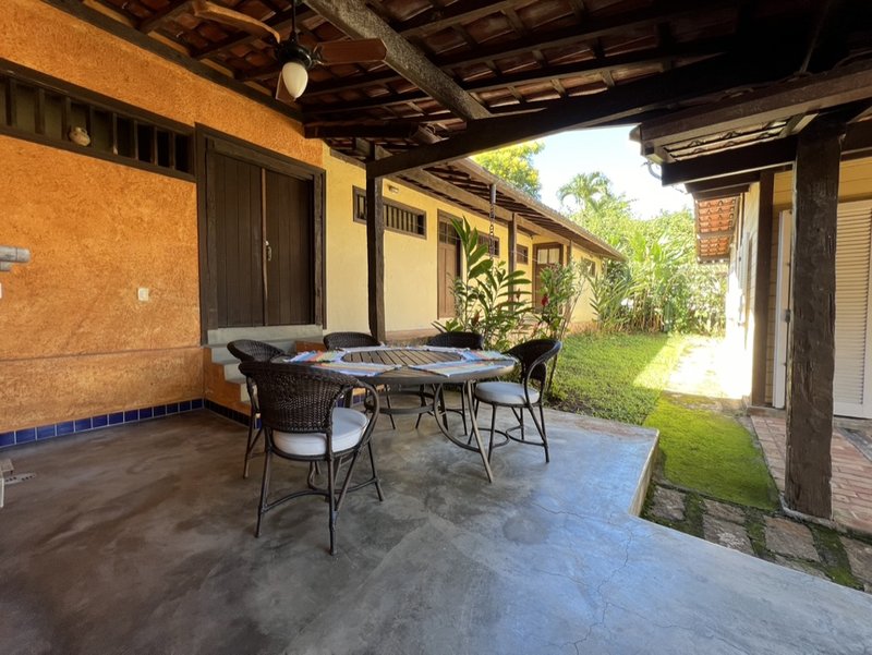 VENDE-SE CASA 4 QUARTOS - 220M2 - EXCELENTE OPORTUNIDADE DE TER SUA CASA EM ILHABELA!! Rua Projetada  Ilhabela - 