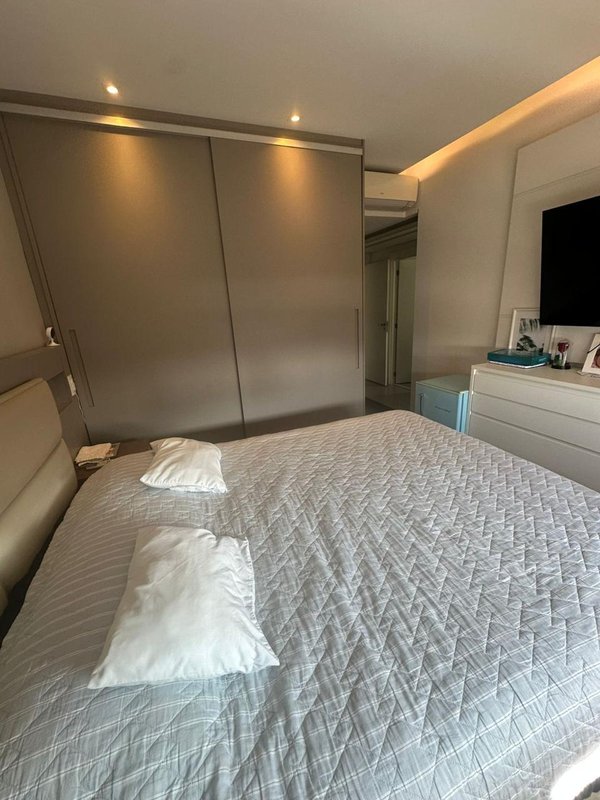 VENDE-SE APARTAMENTO&ndash; PRONTO PARA MORAR - 93m2 &ndash; AO LADO DO SHOPPING MORUMBI Rua Henri Dunant São Paulo - 