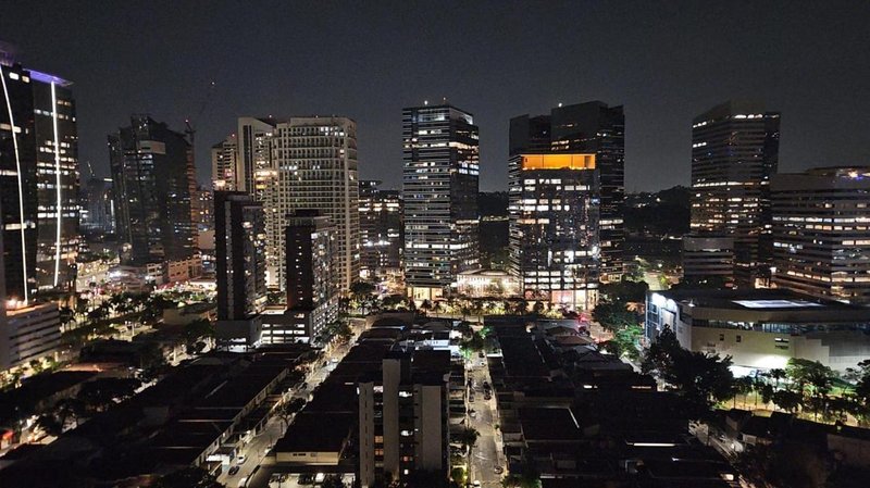 VENDE-SE APARTAMENTO&ndash; PRONTO PARA MORAR - 93m2 &ndash; AO LADO DO SHOPPING MORUMBI Rua Henri Dunant São Paulo - 