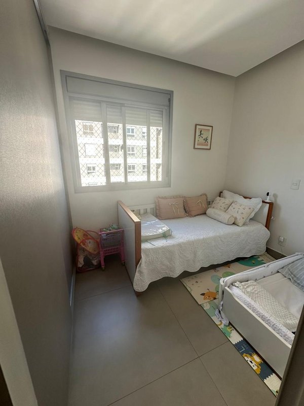 VENDE-SE APARTAMENTO&ndash; PRONTO PARA MORAR - 93m2 &ndash; AO LADO DO SHOPPING MORUMBI Rua Henri Dunant São Paulo - 