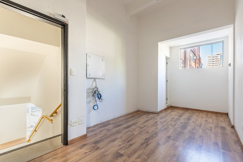 ALUGO IM&Oacute;VEL COMERCIAL &ndash; PINHEIROS - 540m2 - 14 VAGAS Rua Henrique Schaumann São Paulo - 