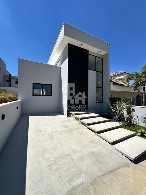 Belíssima Casa à venda Cond. Reserva dos Ypês 1 - 1 suíte e 1 demi suite  Tatuí - 