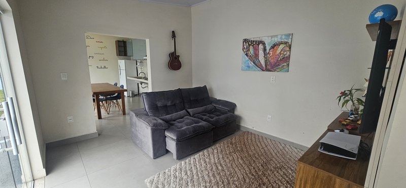 ✨Se você busca uma casa moderna, prática e com espaço de sobra, essa é a oportunidade!!  Caraguatatuba - 