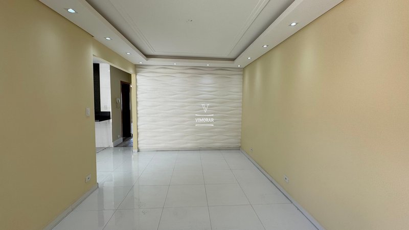 Sobrado em condom&iacute;nio fechado 4 dormit&oacute;rios sendo 1 su&iacute;te + 3 vagas de garagem  Guarulhos - 