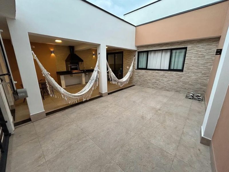 A Casa Térrea Ideal para Quem Busca Tranquilidade e Conforto!  Caraguatatuba - 