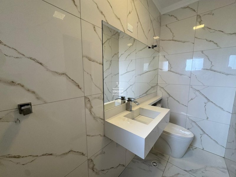 Sobrado 3 su&iacute;tes + 3 vagas de garagem  Guarulhos - 