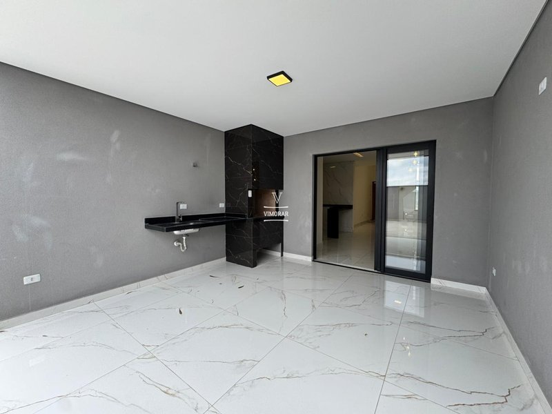 Sobrado 3 su&iacute;tes + 3 vagas de garagem  Guarulhos - 