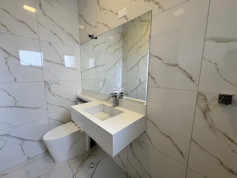 Sobrado 3 su&iacute;tes + 3 vagas de garagem  Guarulhos - 