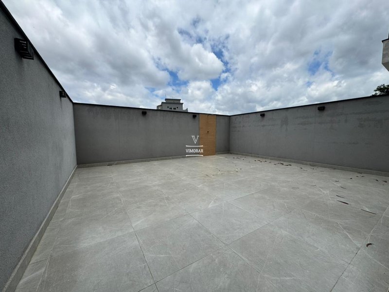 Sobrado 3 su&iacute;tes + 3 vagas de garagem  Guarulhos - 