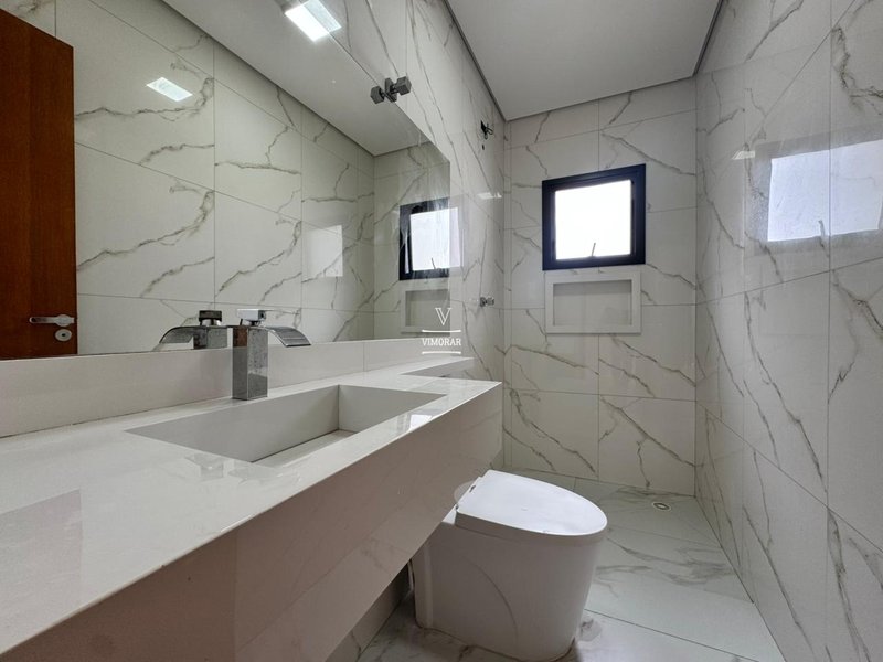 Sobrado 3 su&iacute;tes + 3 vagas de garagem  Guarulhos - 