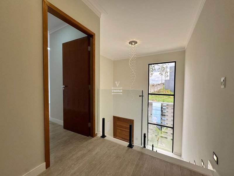 Sobrado 3 su&iacute;tes + 3 vagas de garagem  Guarulhos - 