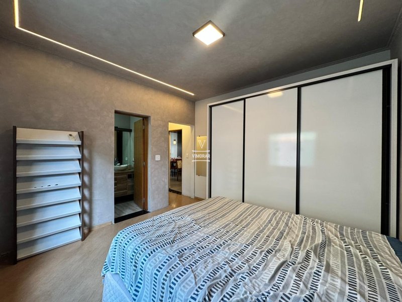 Casa 3 dormit&oacute;rios sendo 1 su&iacute;te + &aacute;rea gourmet com piscina  Itaquaquecetuba - 