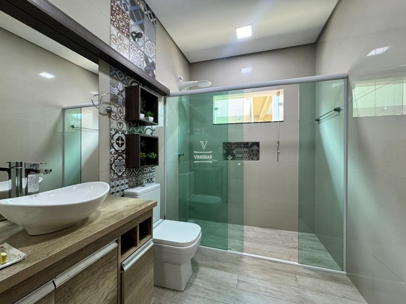 Casa 3 dormit&oacute;rios sendo 1 su&iacute;te + &aacute;rea gourmet com piscina  Itaquaquecetuba - 