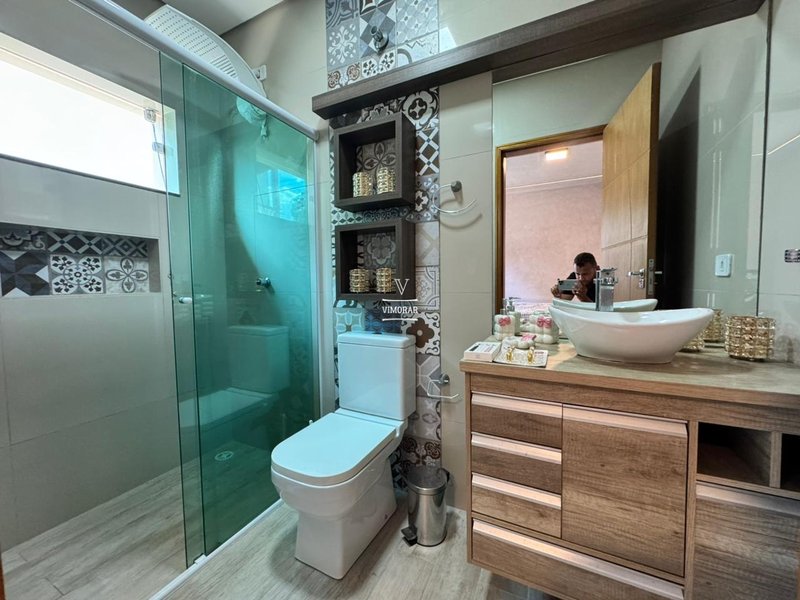 Casa 3 dormit&oacute;rios sendo 1 su&iacute;te + &aacute;rea gourmet com piscina  Itaquaquecetuba - 