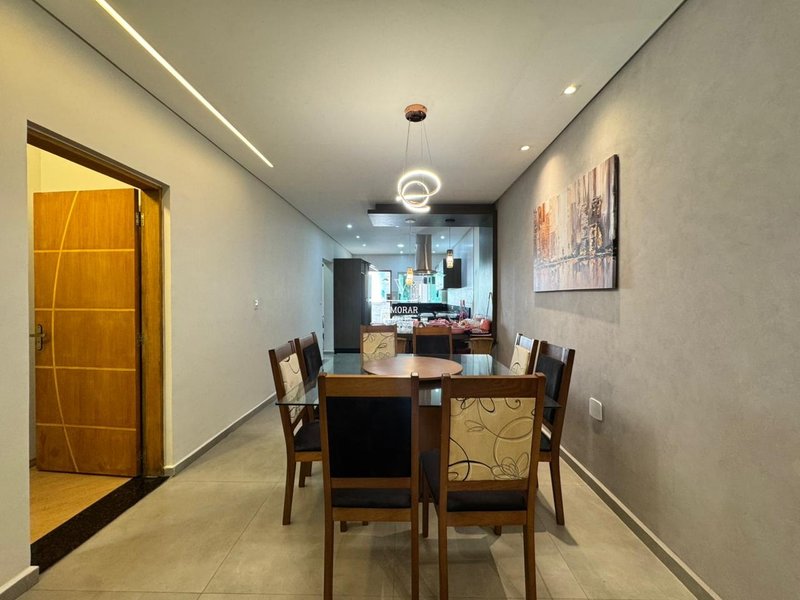 Casa 3 dormit&oacute;rios sendo 1 su&iacute;te + &aacute;rea gourmet com piscina  Itaquaquecetuba - 