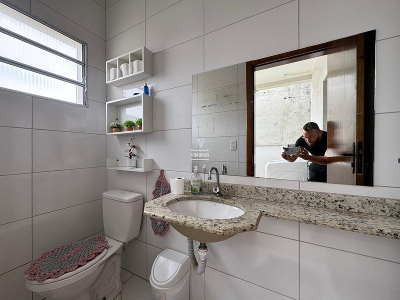 Sobrado 2 dormit&oacute;rios + 2 vagas de garagem  Itaquaquecetuba - 