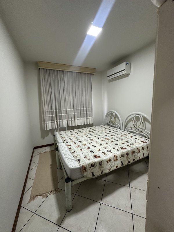Apartamento em Itapema, Meia Praia, 3 Dormitórios próximo Russi Russi  Itapema - 