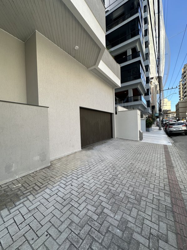 Apartamento em Itapema, Meia Praia, 3 Dormitórios próximo Russi Russi  Itapema - 