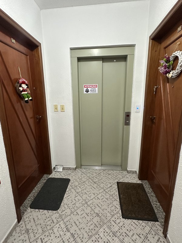 Apartamento em Itapema, Meia Praia, 3 Dormitórios próximo Russi Russi  Itapema - 