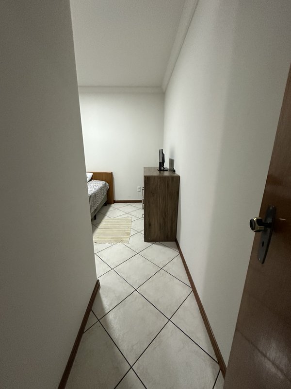 Apartamento em Itapema, Meia Praia, 3 Dormitórios próximo Russi Russi  Itapema - 