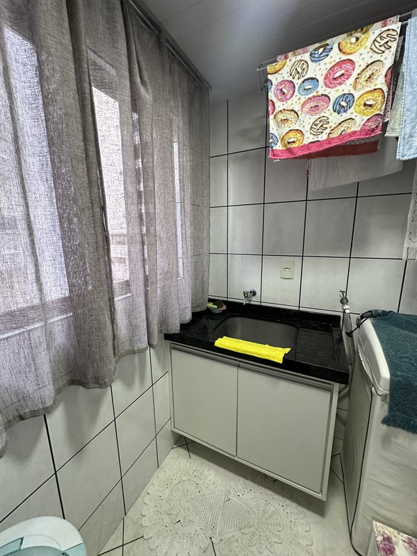 Apartamento em Itapema, Meia Praia, 3 Dormitórios próximo Russi Russi  Itapema - 