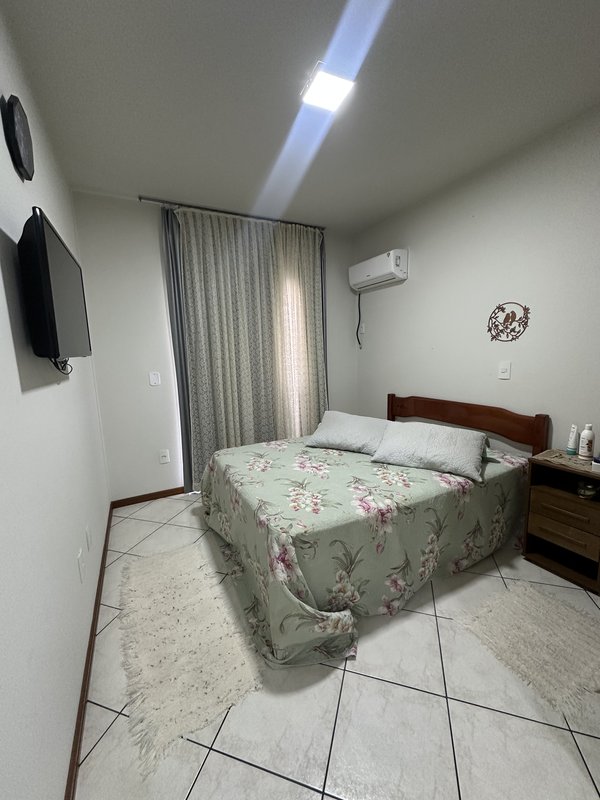 Apartamento em Itapema, Meia Praia, 3 Dormitórios próximo Russi Russi  Itapema - 