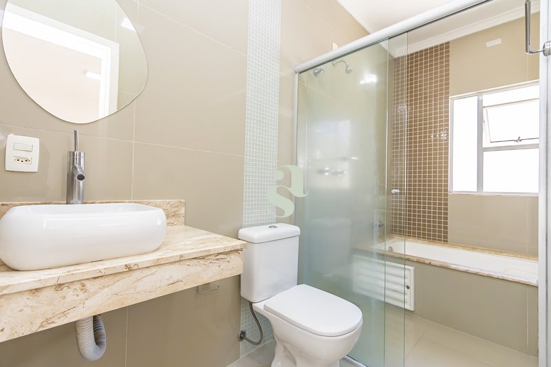 Sobrado &agrave; venda em Santa Felicidade &ndash; 104 m&sup2; | 3 quartos (1 su&iacute;te) | 1 vaga Rua Daniel Cesário Pereira Curitiba - 