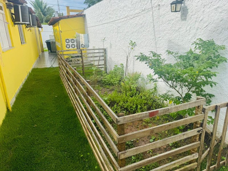 CASA 4 QUARTOS VARANDA ÁREA VERDE PISCINA GARAGEM 5 CARROS À VENDA EM JAUÁ! Alameda Via Parque Camaçari - 