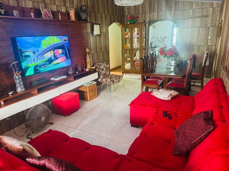 CASA 4 QUARTOS VARANDA ÁREA VERDE PISCINA GARAGEM 5 CARROS À VENDA EM JAUÁ! Alameda Via Parque Camaçari - 