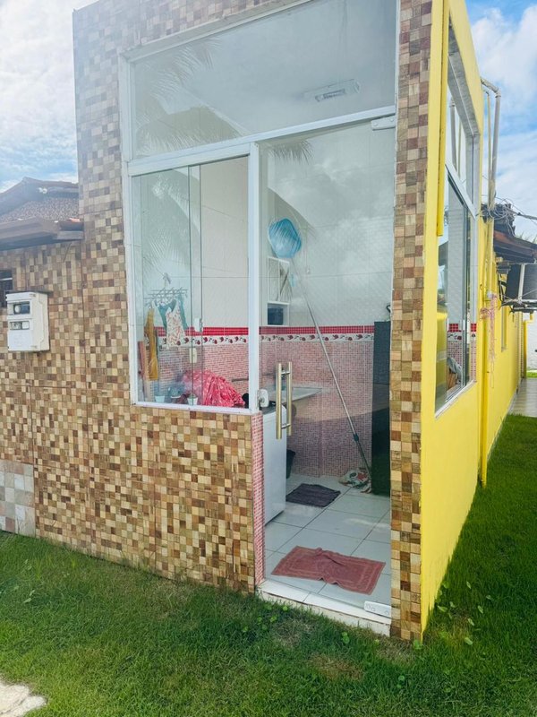 CASA 4 QUARTOS VARANDA ÁREA VERDE PISCINA GARAGEM 5 CARROS À VENDA EM JAUÁ! Alameda Via Parque Camaçari - 