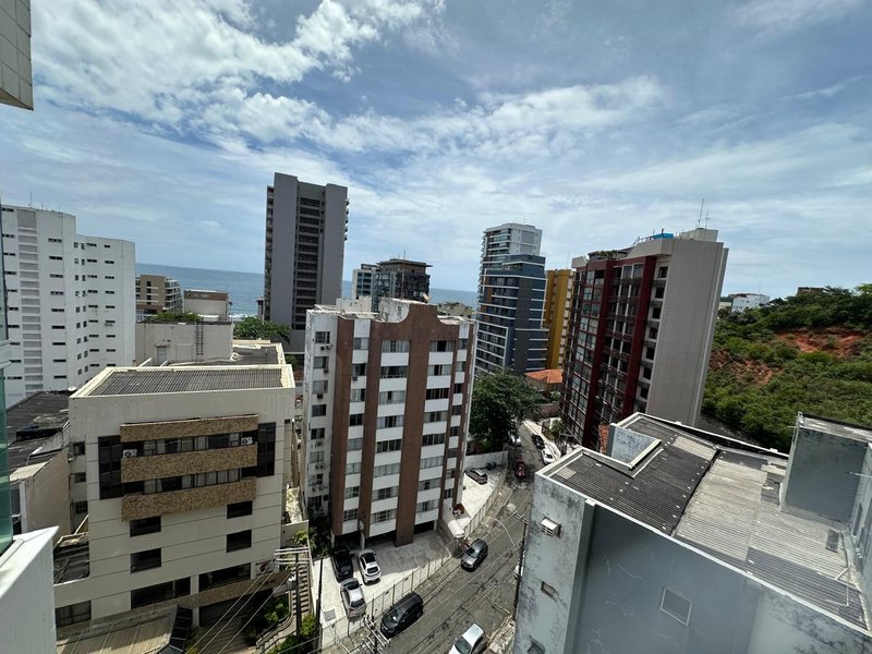 APARTAMENTO VISTA MAR NASCENTE 2 QUARTOS SUÍTE VARANDA PISCINA GARAGENS À VENDA NA BARRA! Rua Engenheiro Milton Oliveira Salvador - 