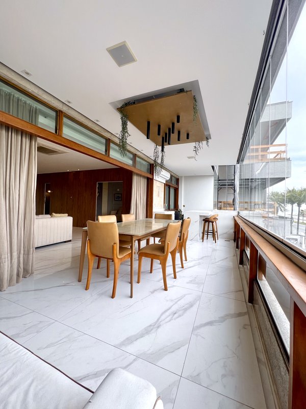 Apartamento para venda ou loca&ccedil;&atilde;o na praia da Barra - Porteira Fechada  Rio de Janeiro - 