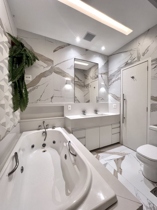 Apartamento para venda ou loca&ccedil;&atilde;o na praia da Barra - Porteira Fechada  Rio de Janeiro - 