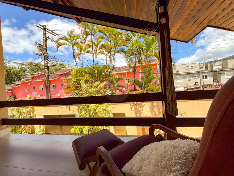 Casa ampla e aconchegante fora de Condom&iacute;nio em Juquehy - VENDA, LOCA&Ccedil;&Atilde;O DI&Aacute;RIA  São Sebastião - 