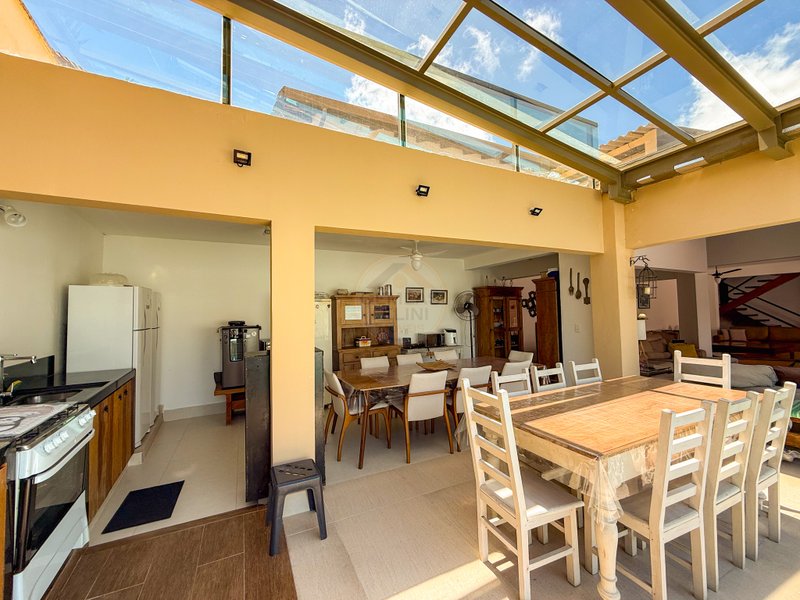 Casa ampla e aconchegante fora de Condom&iacute;nio em Juquehy - VENDA, LOCA&Ccedil;&Atilde;O DI&Aacute;RIA  São Sebastião - 