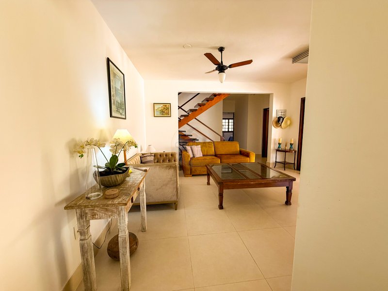 Casa ampla e aconchegante fora de Condom&iacute;nio em Juquehy - VENDA, LOCA&Ccedil;&Atilde;O DI&Aacute;RIA  São Sebastião - 