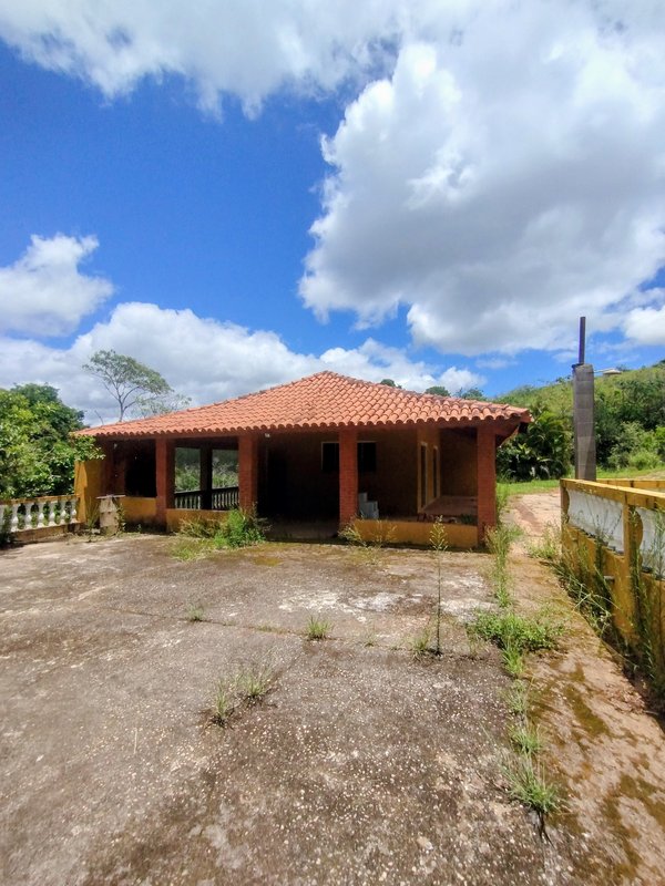 Chácara com piscina à venda no Bairro do Pinhal  Jacareí - 