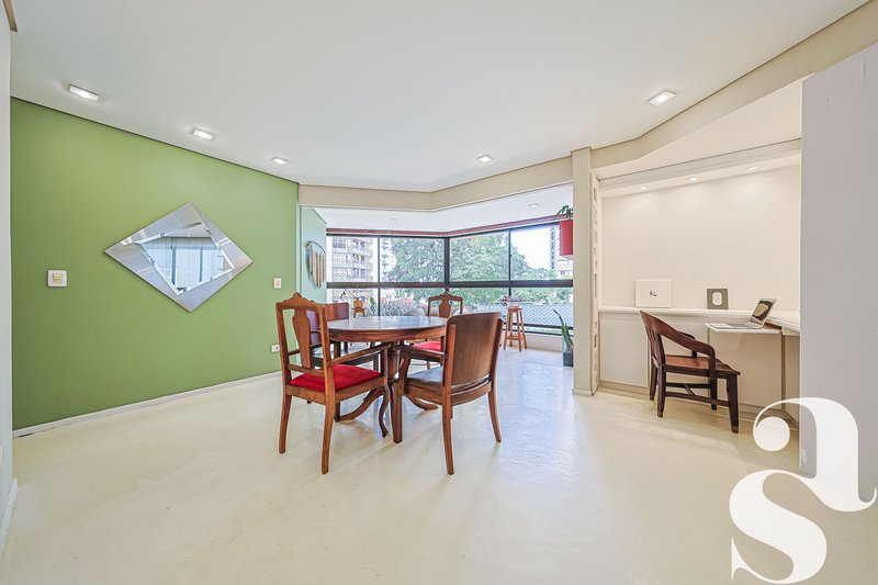 Apartamento &agrave; venda no Cabral &ndash; 111 m&sup2; | 3 quartos (1 su&iacute;te) | 1 vaga - R$795.000,00 Avenida Anita Garibaldi Curitiba - 